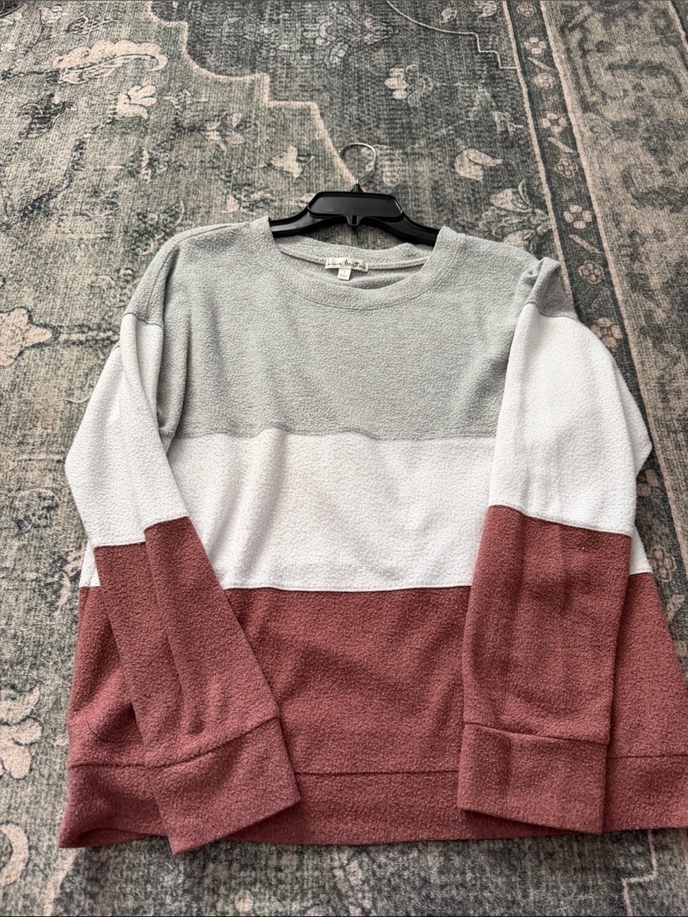 nine britton Heather Gray Crewneck Pullover